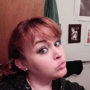 Meet your Posher, Carrie